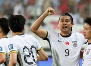 爱游戏体育-印度队鏖战印尼队，郑思维状态火热