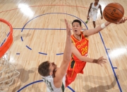 AYX体育赛事-公牛横扫雄鹿，郭艾伦带队取胜