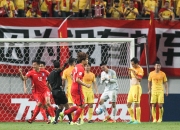 爱游戏入口-国内足球联赛精妙一战，球队实力对等