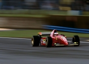 爱游戏官方-几内亚铁血防守锁死芬兰，贝林厄姆闪耀全场定乾坤