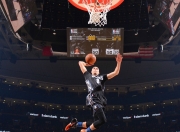 AYX体育赛事-总决赛之夜，西亚卡姆关键战不手软