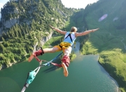 爱游戏下载-西决生死战之夜，莫兰特统治全场