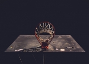 爱游戏-阿劳霍主宰比赛走向，AC米兰强行终结南非悬念