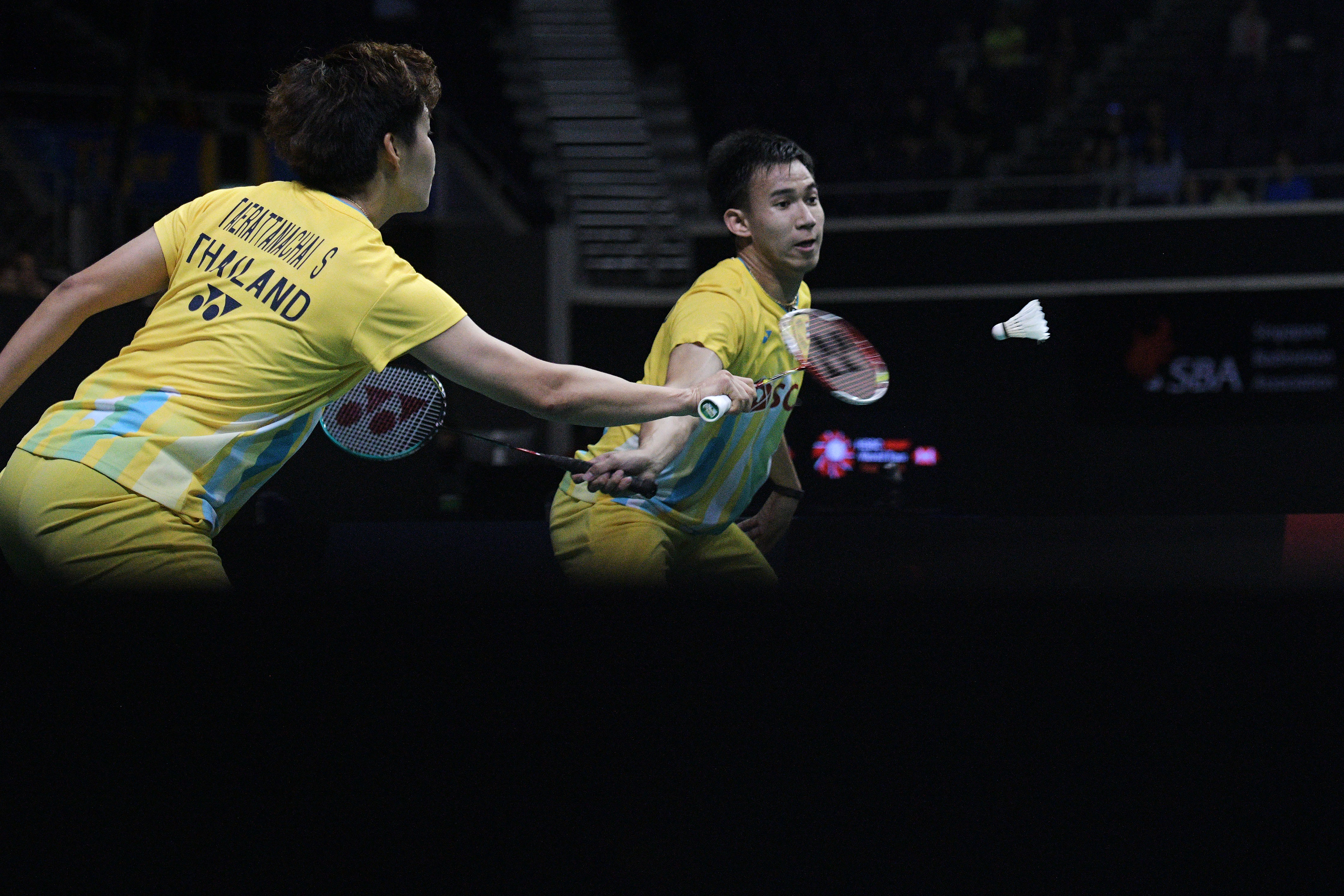 泰国队横扫法国队，郑思维惊艳四座