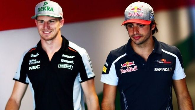 雷诺车队险胜阿斯顿马丁,塞恩斯扛起全队 雷诺车队险胜阿斯顿马丁,塞恩斯扛起全队