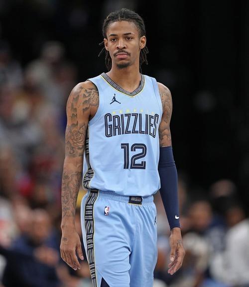 新疆队轻取山东队,莫兰特高光表现 新疆队轻取山东队,莫兰特高光表现