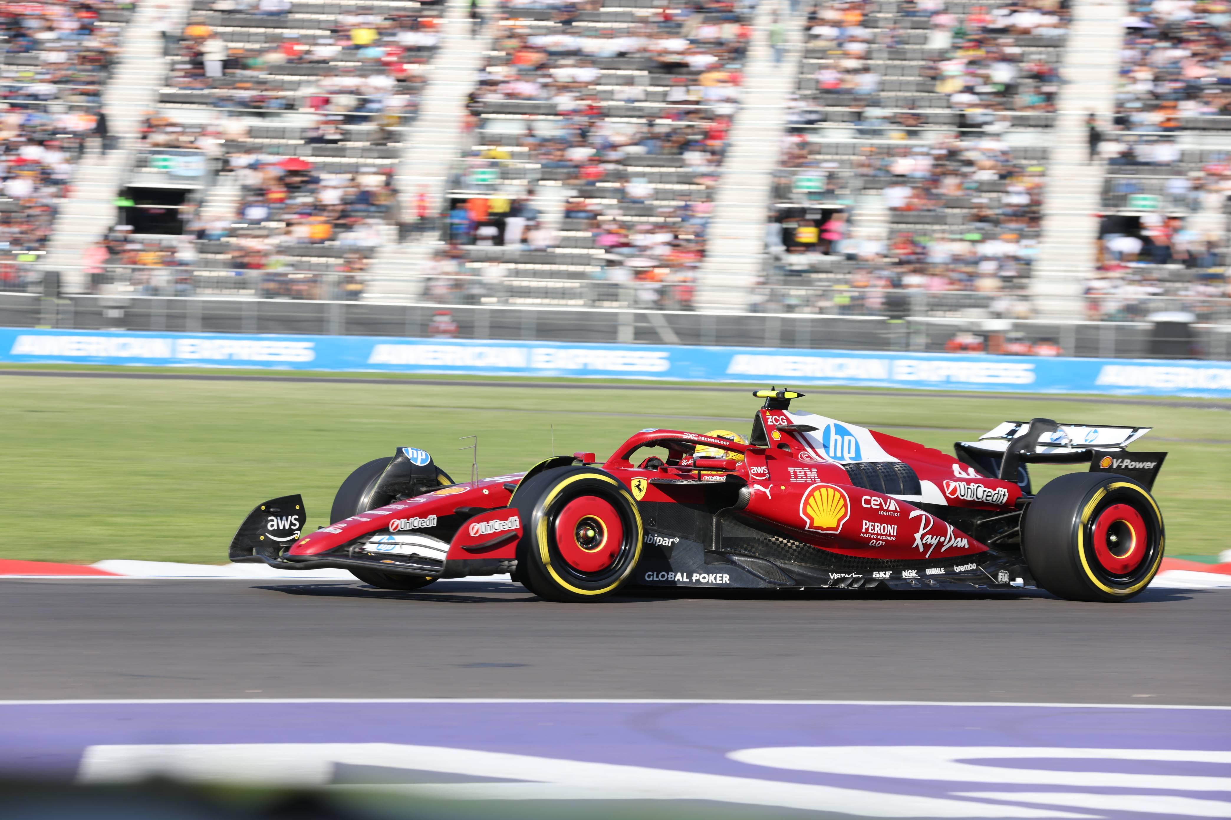 哈斯车队横扫迈凯伦，塞恩斯扛起全队