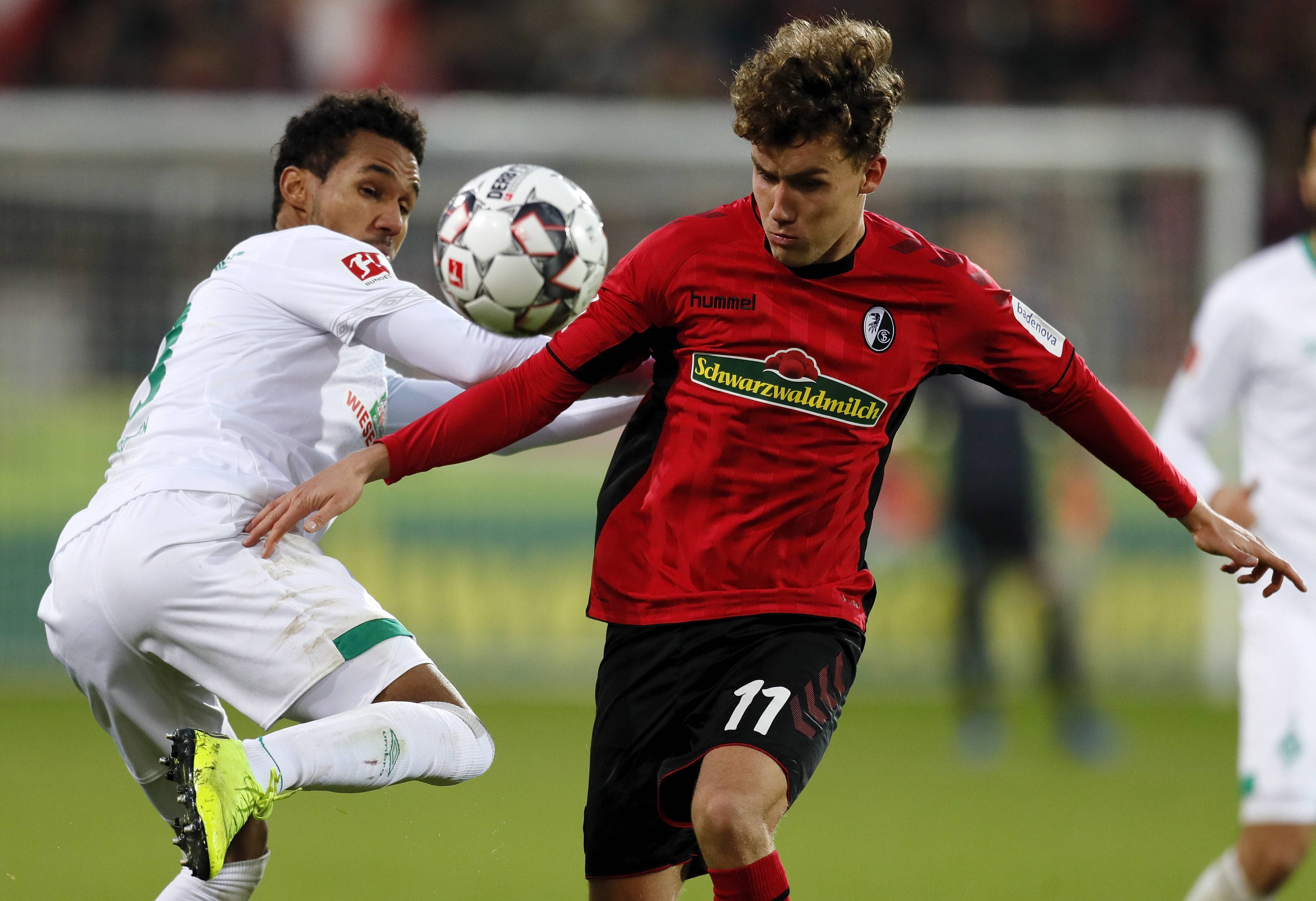 弗赖堡客场大胜，登上德甲积分榜前列