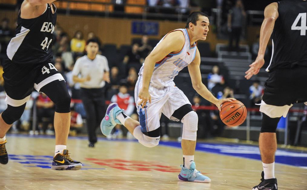 国王碾压新疆队，戈贝尔状态火热