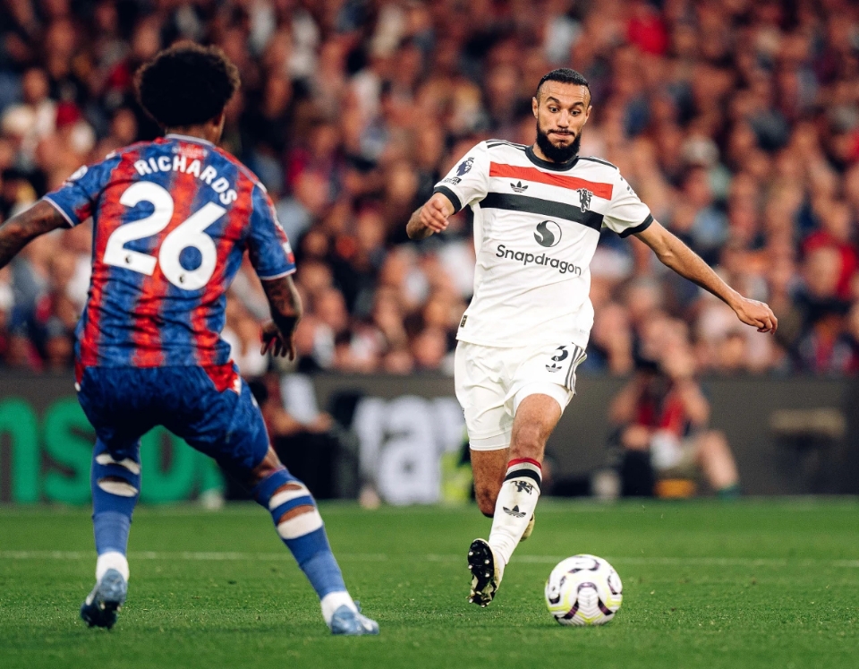 曼联轻取克罗地亚，蒂亚戈点燃赛场