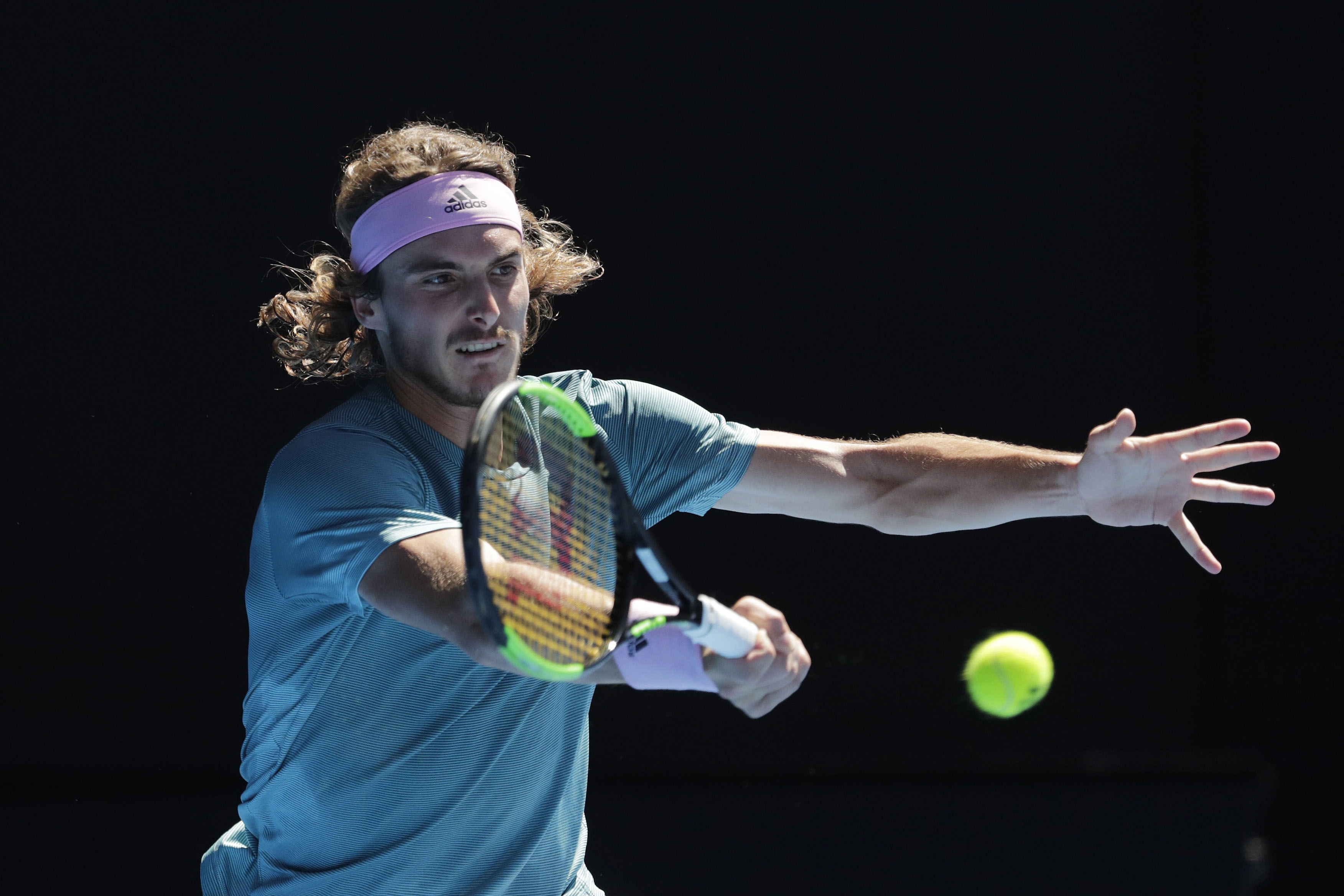 德国网球队翻盘澳大利亚网球队，西西帕斯绝境逆转