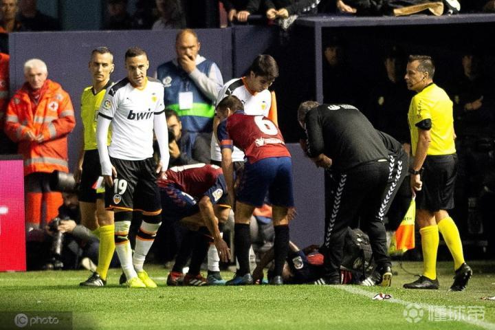 华伦西亚在客场逼平对手,保持不败 华伦西亚在客场逼平对手,保持不败