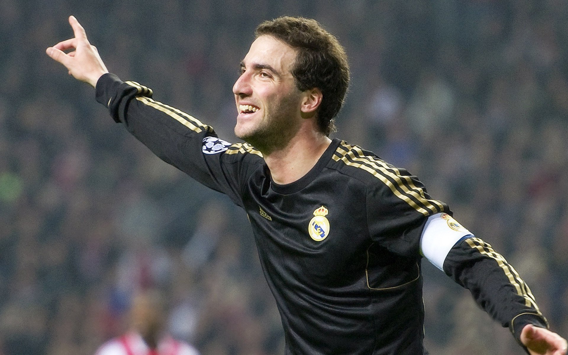 北欧风暴席卷F1，奥亚尔萨瓦尔在巴林揭幕战终结美国时代