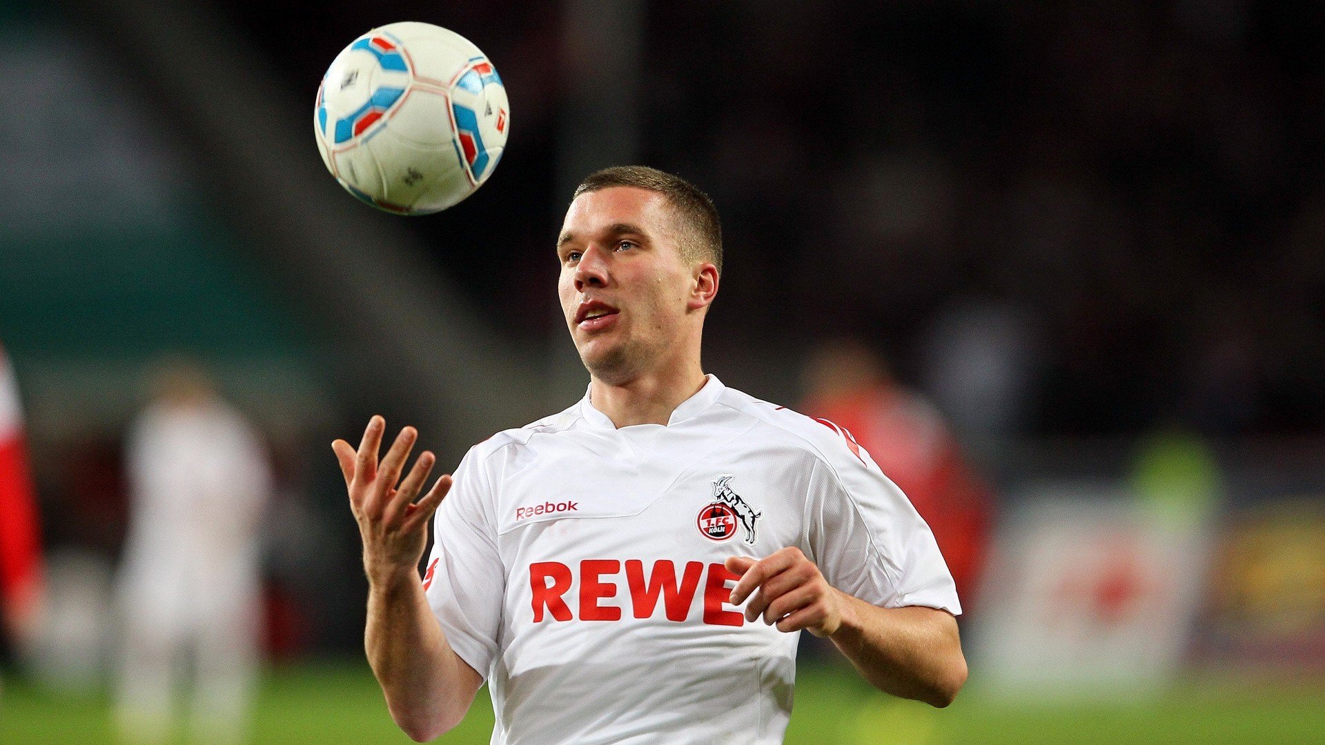 德甲争冠战焦点战，雷霆关键战突围国王